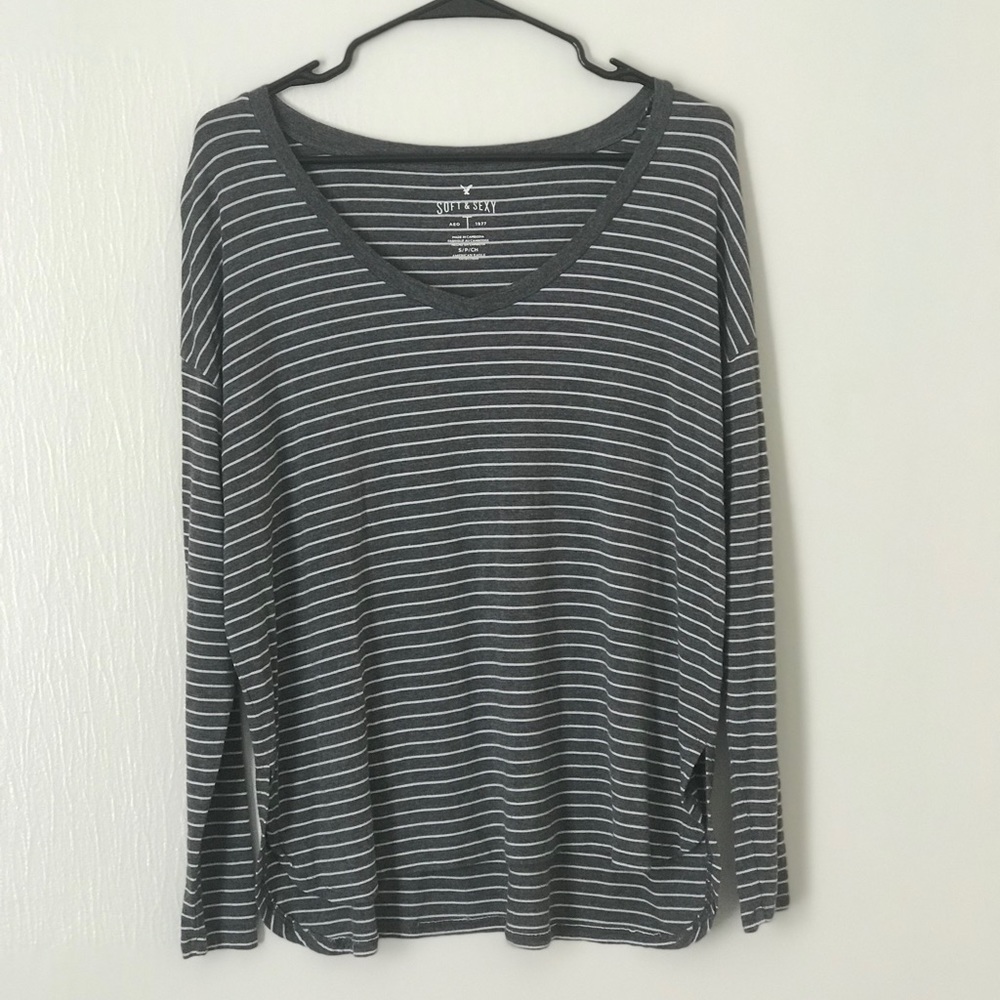 American Eagle super soft long sleeved shirt